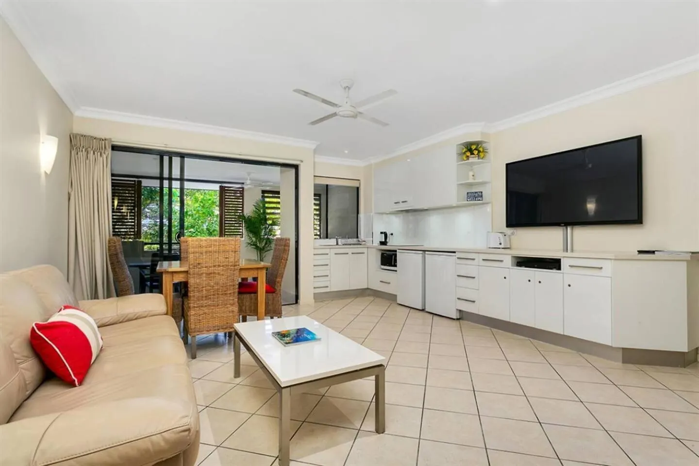 Escape For Two - A Boutique Tropical Treasure Apartment Port Douglas