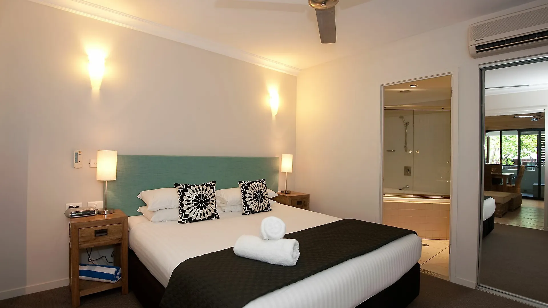 Escape For Two - A Boutique Tropical Treasure Apartment Port Douglas