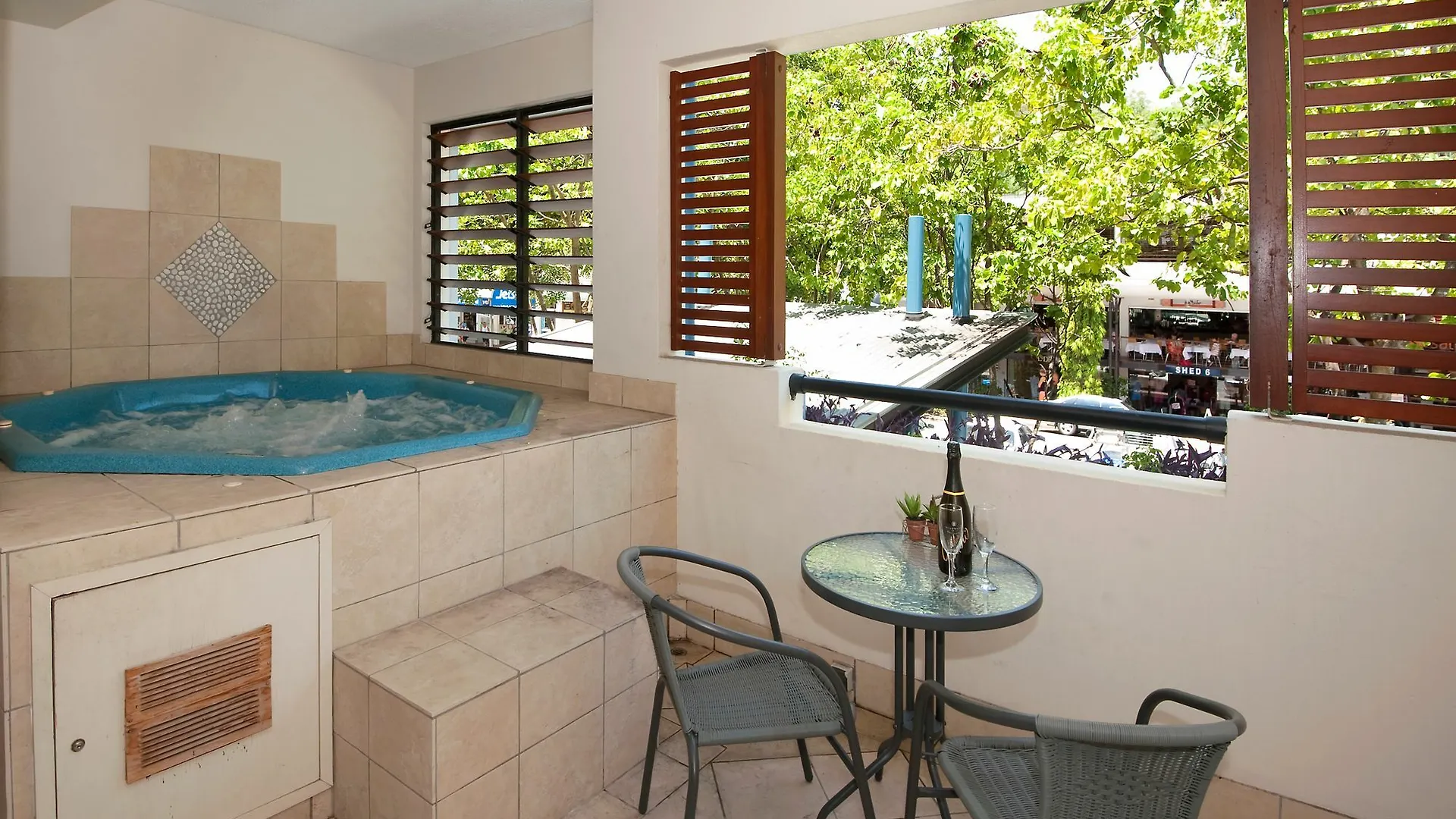 Escape For Two - A Boutique Tropical Treasure Apartment Port Douglas Australia